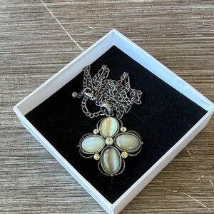 Elegant Silver and Cream Pendant Necklace